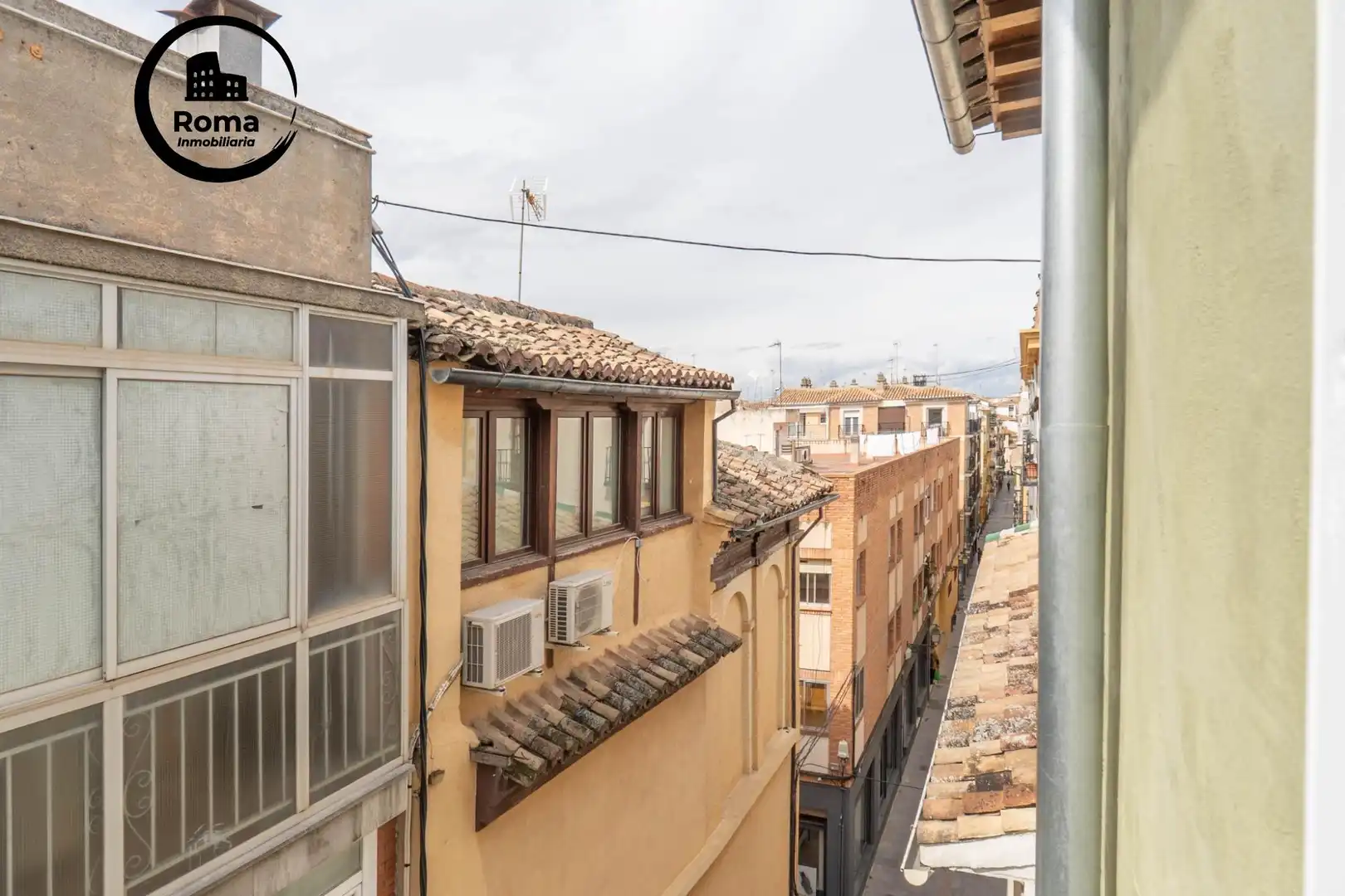 Balcony of Houses for sale in Granada  with Air Conditioner, Heating and Furnished