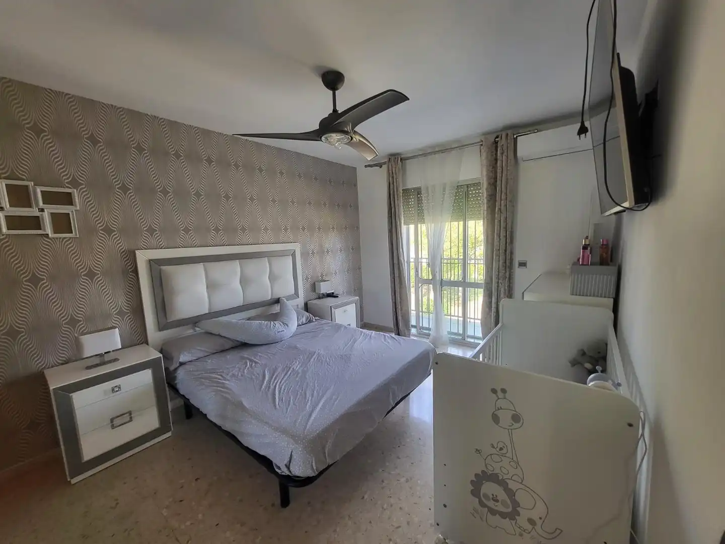Dormitori de Casa adosada en venda en Alhaurín de la Torre amb Aire condicionat, Jardí privat i Terrassa