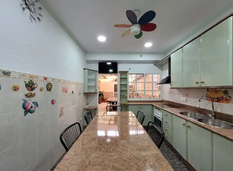 Kitchen of Houses for sale in Málaga  with Air Conditioner, Heating and Terrace