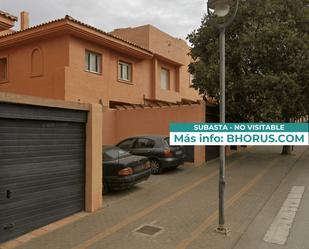 Exterior view of House or chalet for sale in Marbella  with Terrace and Swimming Pool