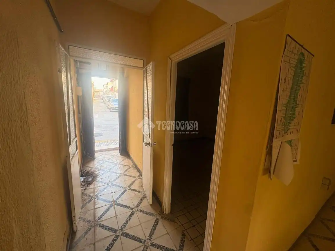 Casa adosada en venta en Sanlúcar la Mayor