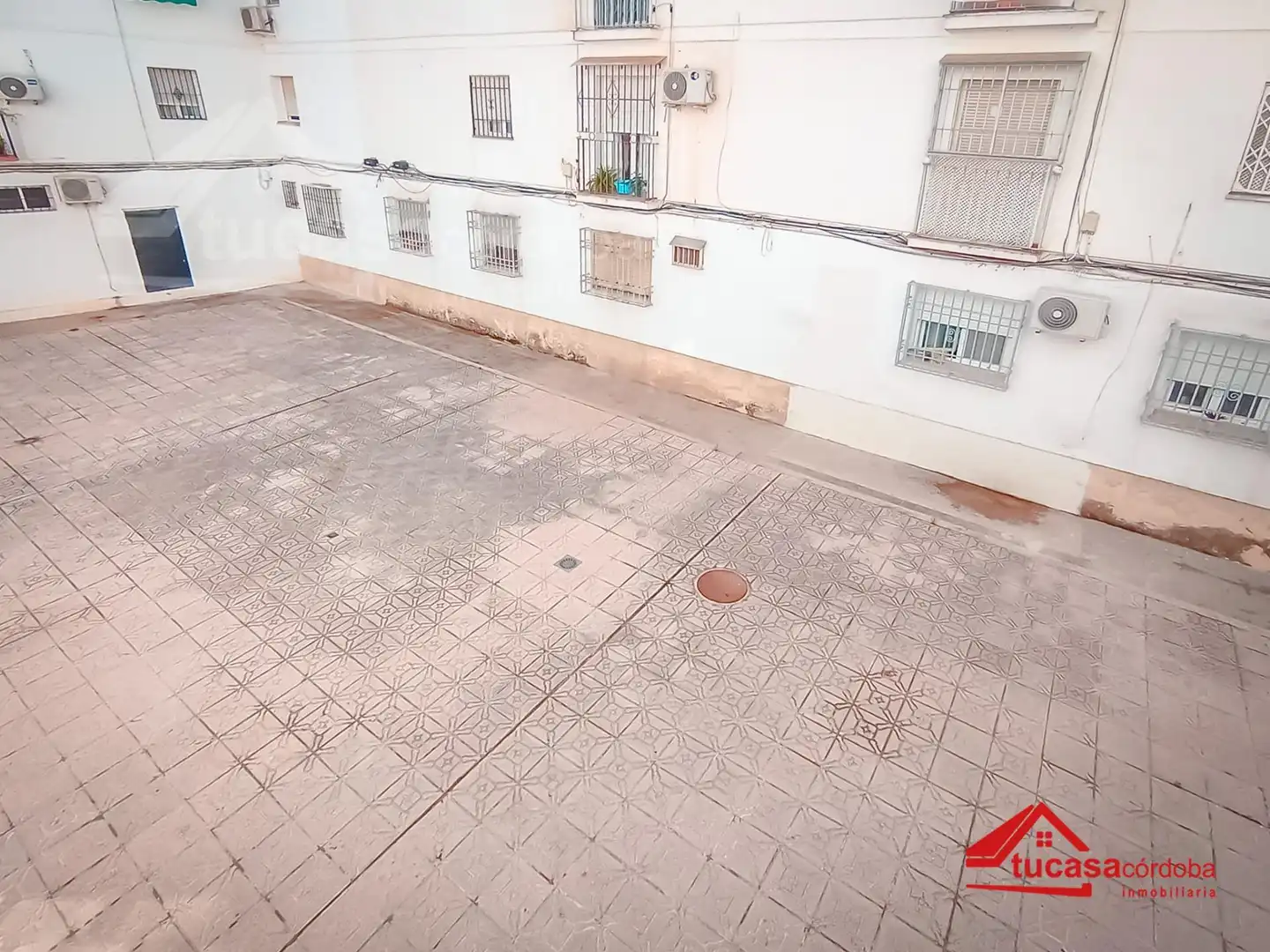 Exterior view of Flat for sale in Córdoba  with Air Conditioner, Heating and Storage room