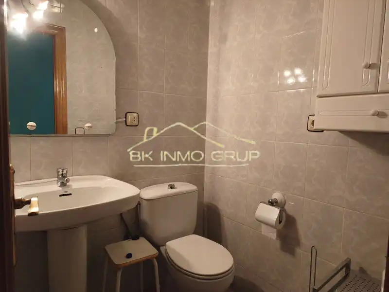Baño de Casa adosada en venta en Traiguera con Aire acondicionado, Terraza y Amueblado