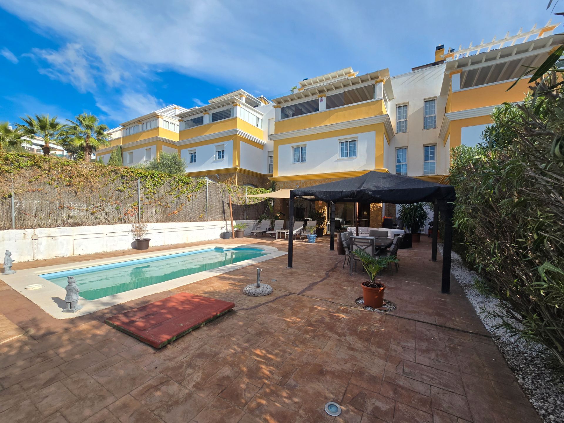 Piscina de Casa o chalet en venta en Mijas con Aire acondicionado, Calefacción y Jardín privado