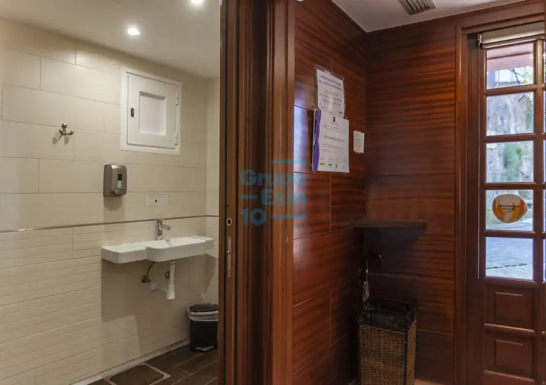 Baño de Local en venta en Pasaia
