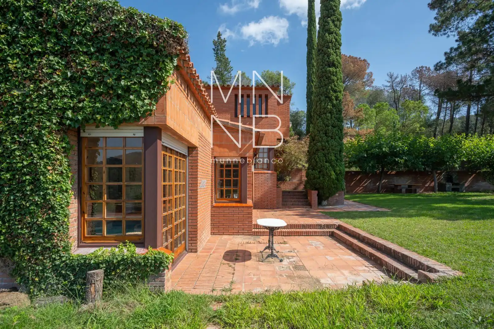Garten von Haus oder Chalet zur Miete in Òrrius mit Heizung, Schwimmbad und Möbliert