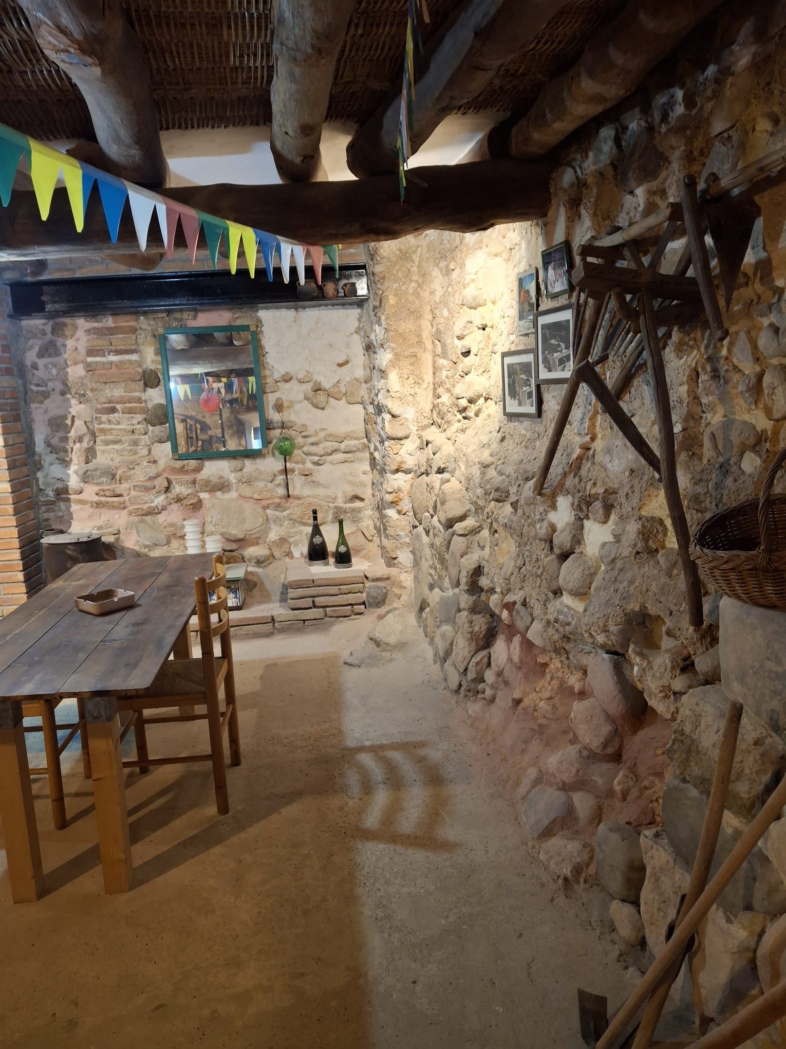 Country house for sale in TORNA, Garcia