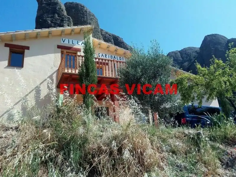 Finca rústica en venda en Agüero amb Calefacció, Jardí privat i Terrassa