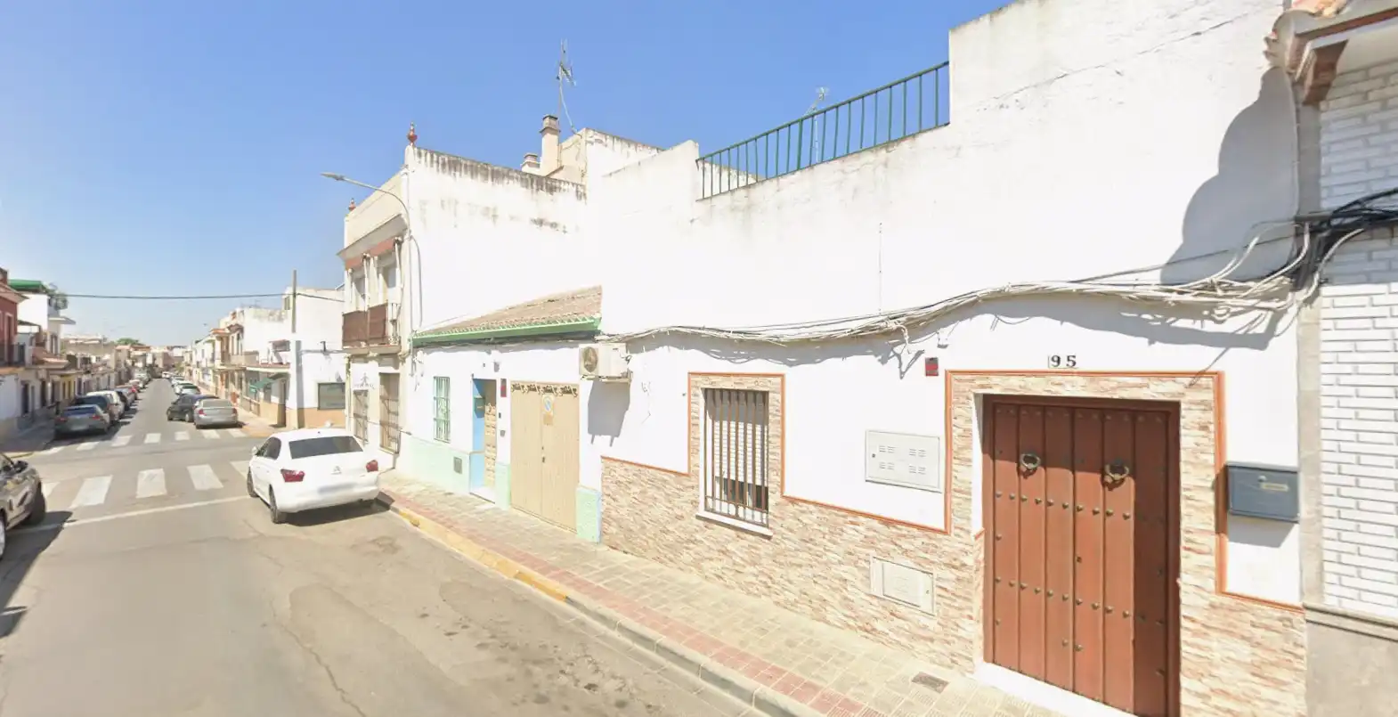 Exterior view of Houses for sale in Dos Hermanas
