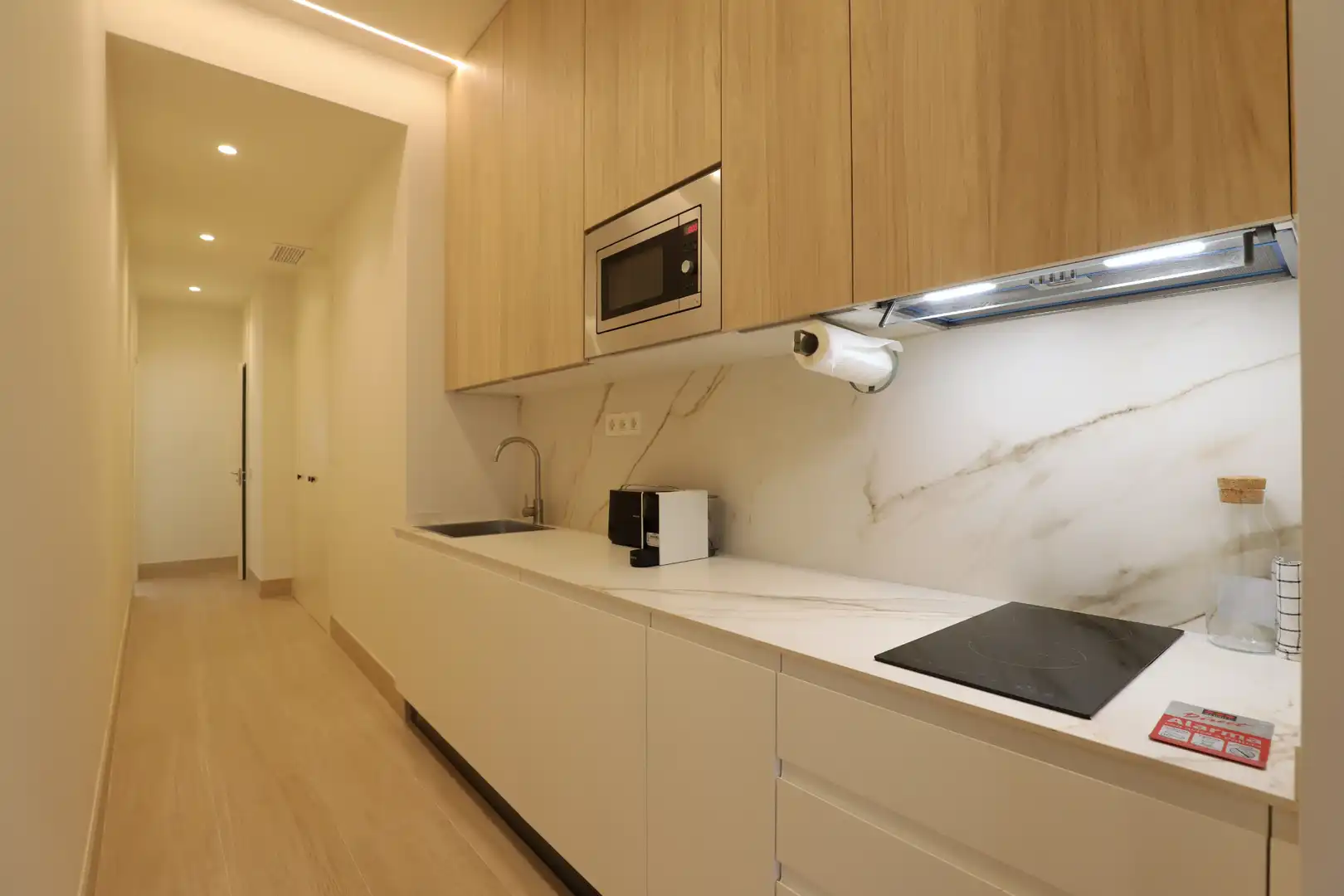 Küche von Gebäude zum Verkauf in Madrid mit Alarm