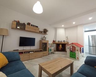 Living room of Single-family semi-detached for sale in Sanlúcar de Barrameda  with Air Conditioner, Heating and Parquet flooring