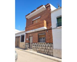 Exterior view of House or chalet for sale in Villamayor de Santiago
