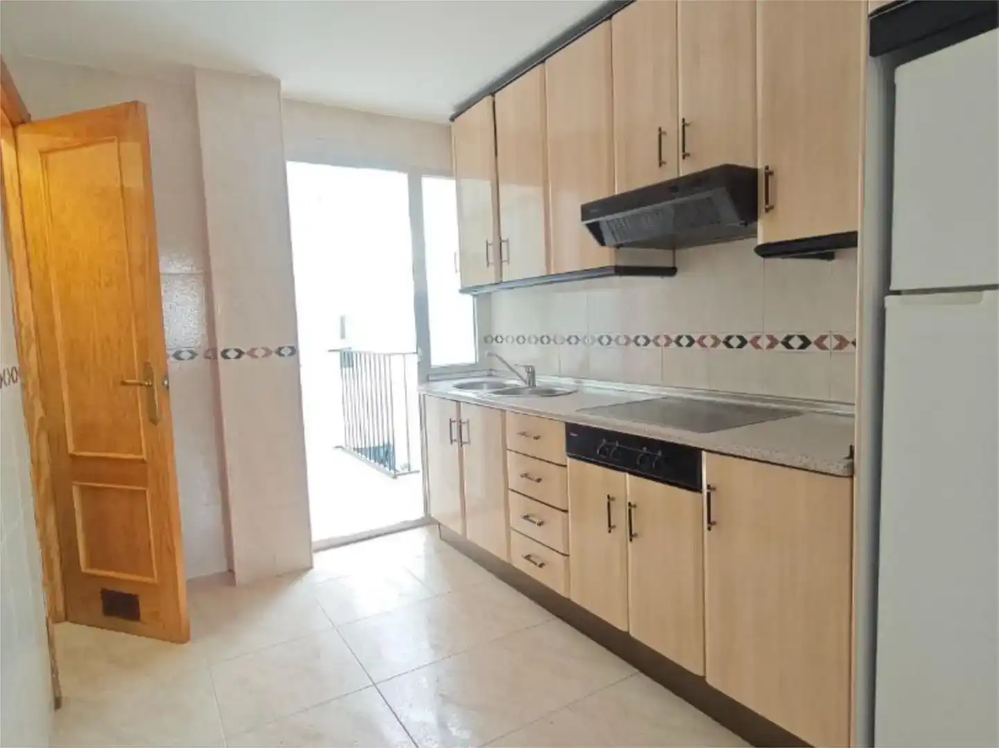 Cocina de Piso en venta en Villa del Río con Balcón