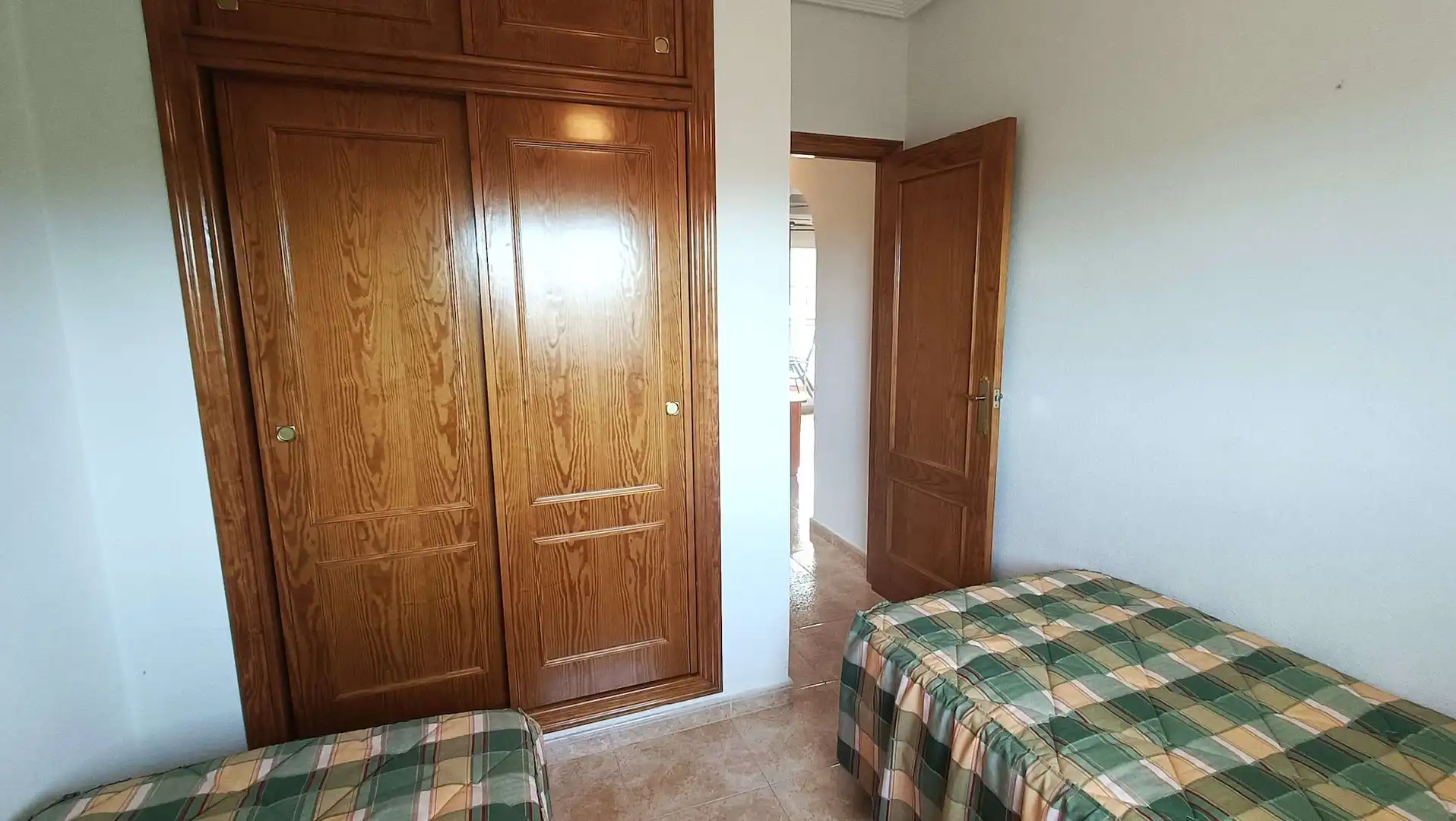 Dormitori de Apartament en venda en Orihuela amb Jardí privat, Moblat i Balcó