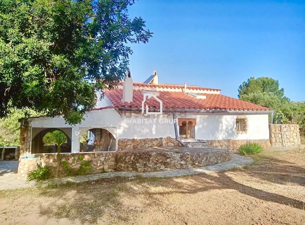 Vista exterior de Casa o xalet en venda en Camarles amb Calefacció, Jardí privat i Terrassa
