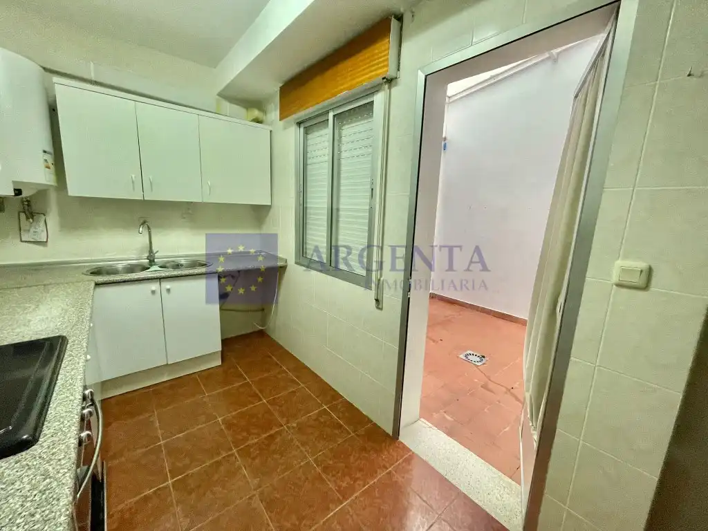 Cocina de Casa adosada de alquiler en Malpartida de Cáceres