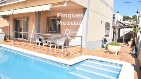 CASA CON PISCINA CINCO HABITACIONES EN BELLAMAR CALAFELL, imagen 2