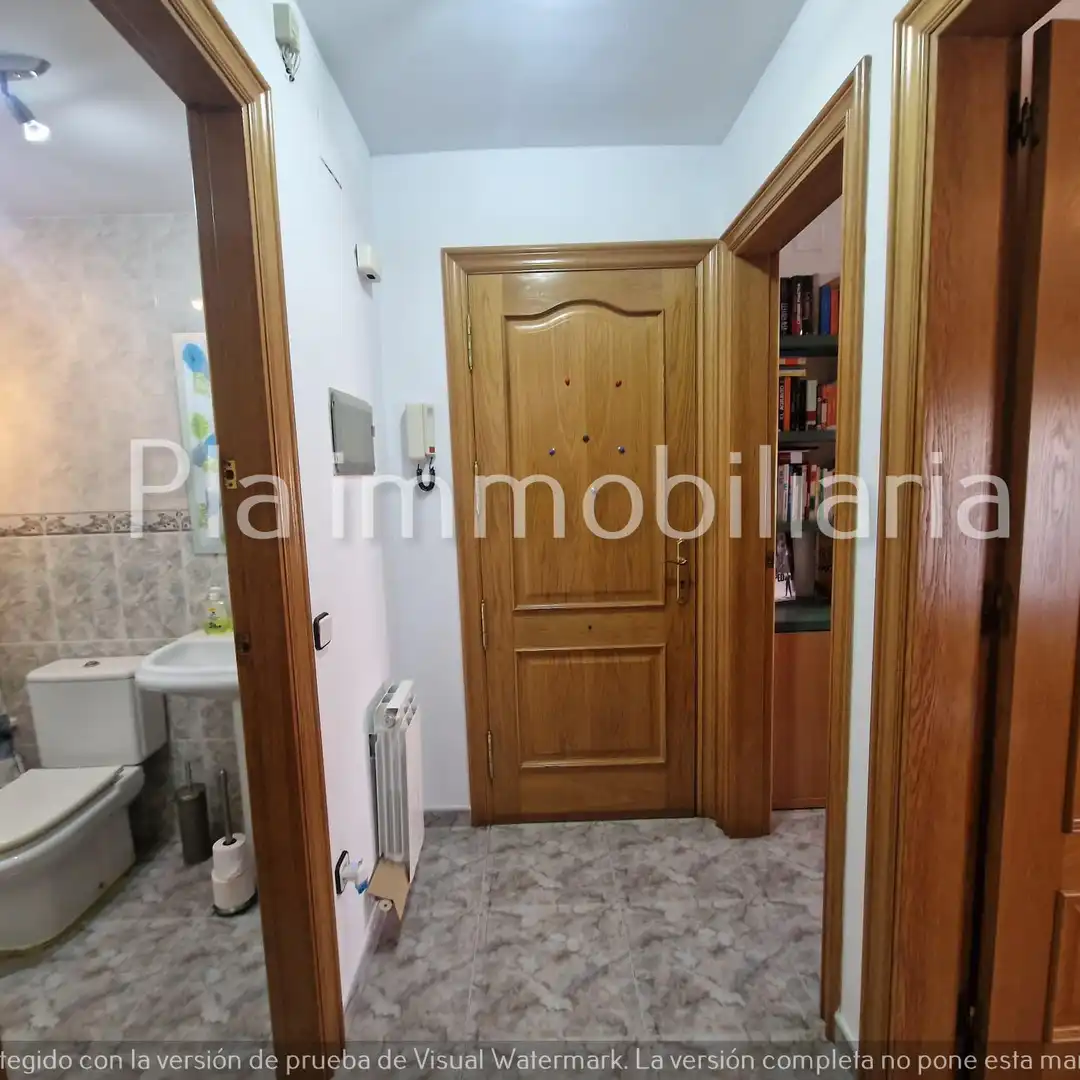 Dúplex en venta en Sant Boi de Llobregat con Terraza, Amueblado y Horno