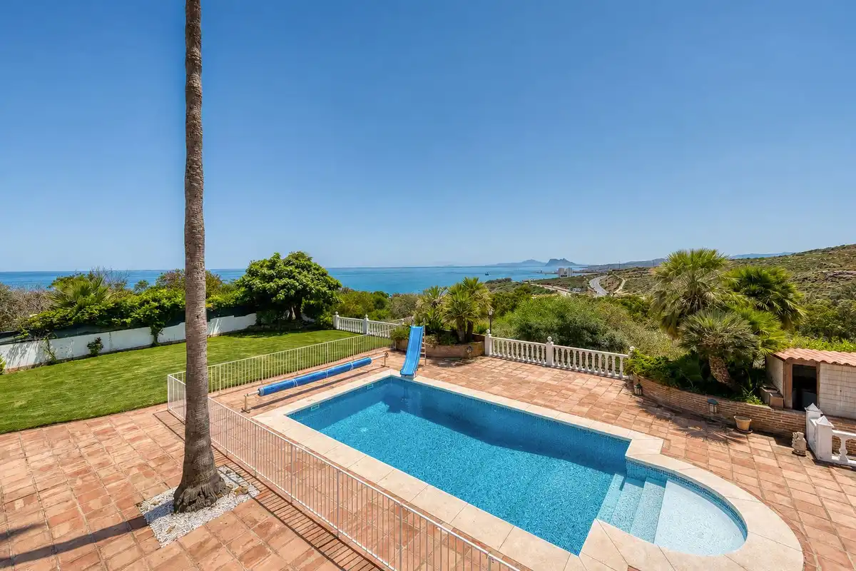 Piscina de Casa o chalet en venta en Sotogrande con Aire acondicionado, Jardín privado y Terraza
