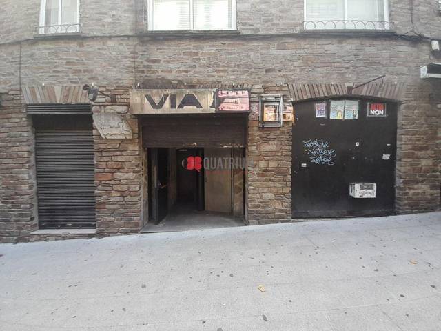 Local comercial en Alquiler en Ensanche - Sar