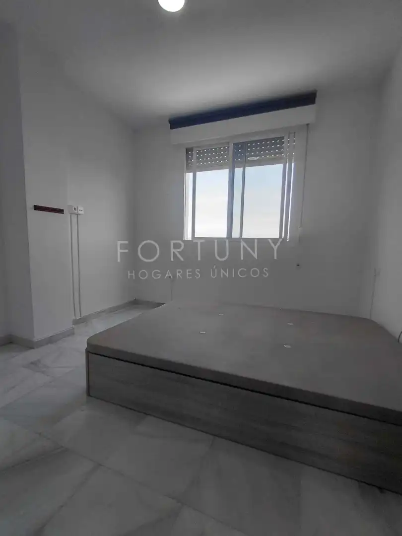 Habitación de Piso en venta en Torremolinos con Aire acondicionado, Calefacción y Terraza