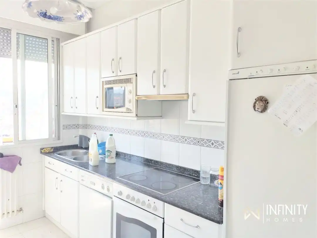 Cocina de Piso de alquiler en Bilbao  con Calefacción y Terraza