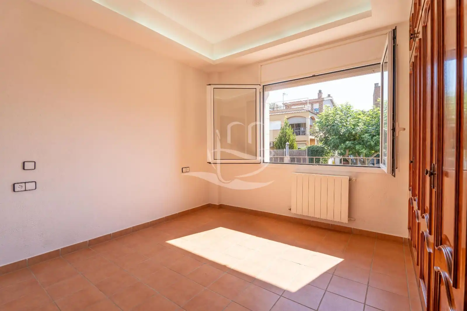 Habitación de Casa adosada en venta en Mont-ras con Calefacción, Jardín privado y Terraza