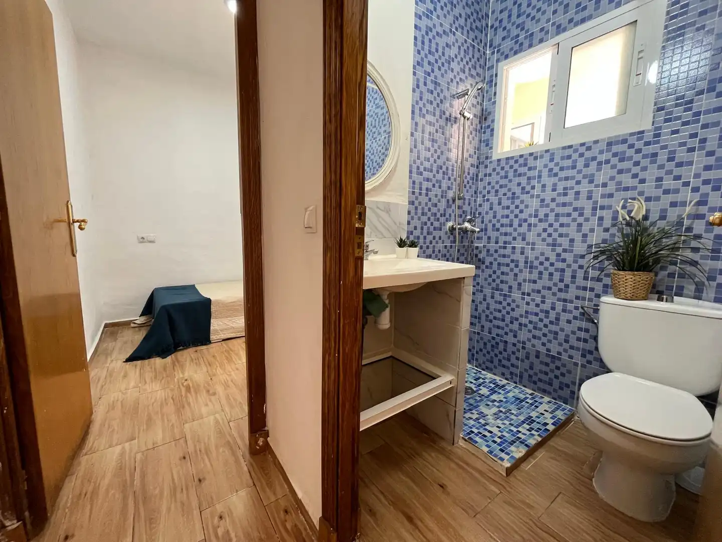 Bathroom of Flat for sale in Cartagena  with Air Conditioner and Oven