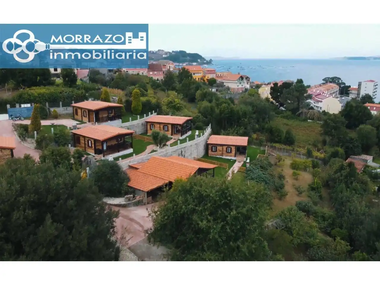 Vista exterior de Casa o xalet en venda en Bueu amb Calefacció, Terrassa i Moblat