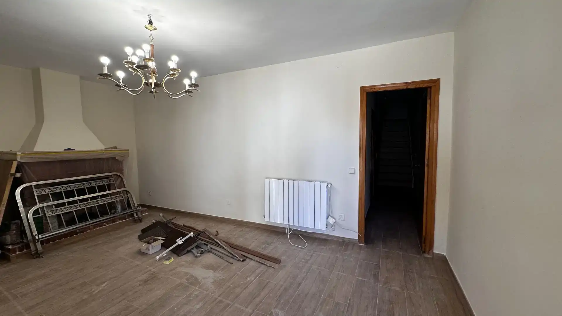 Casa adosada en venda en Cerezo de Abajo amb Parquet