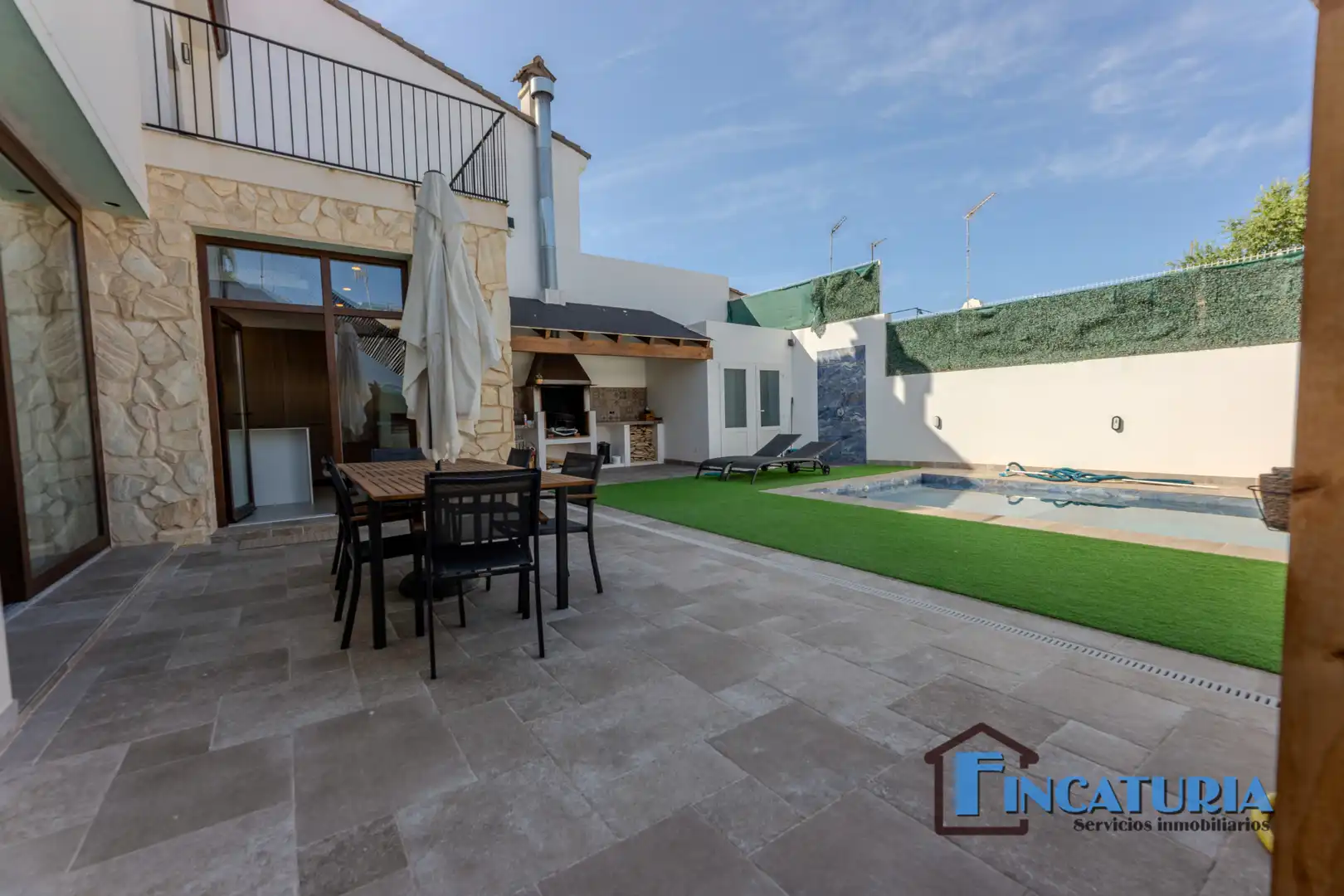 Terrassa de Casa o xalet en venda en Riba-roja de Túria amb Aire condicionat, Jardí privat i Terrassa