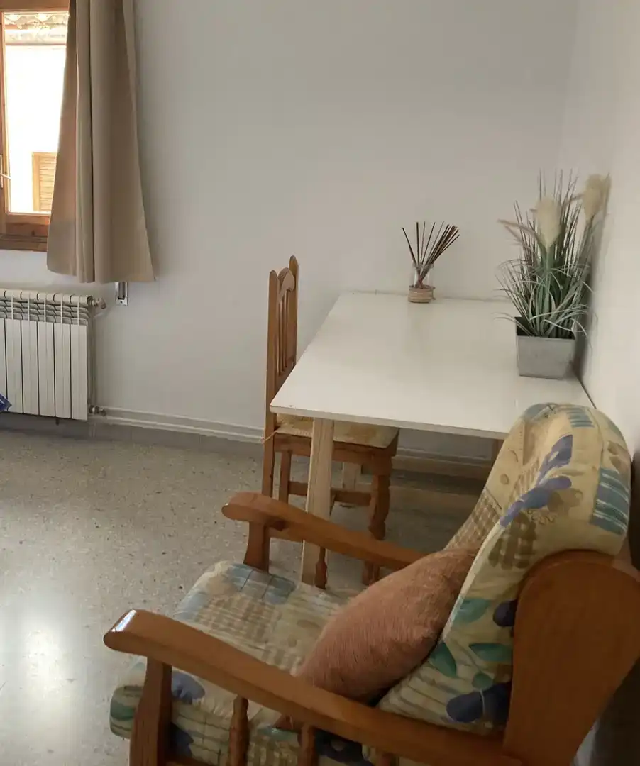 Comedor de Piso de alquiler en Valderrobres con Aire acondicionado, Trastero y Amueblado