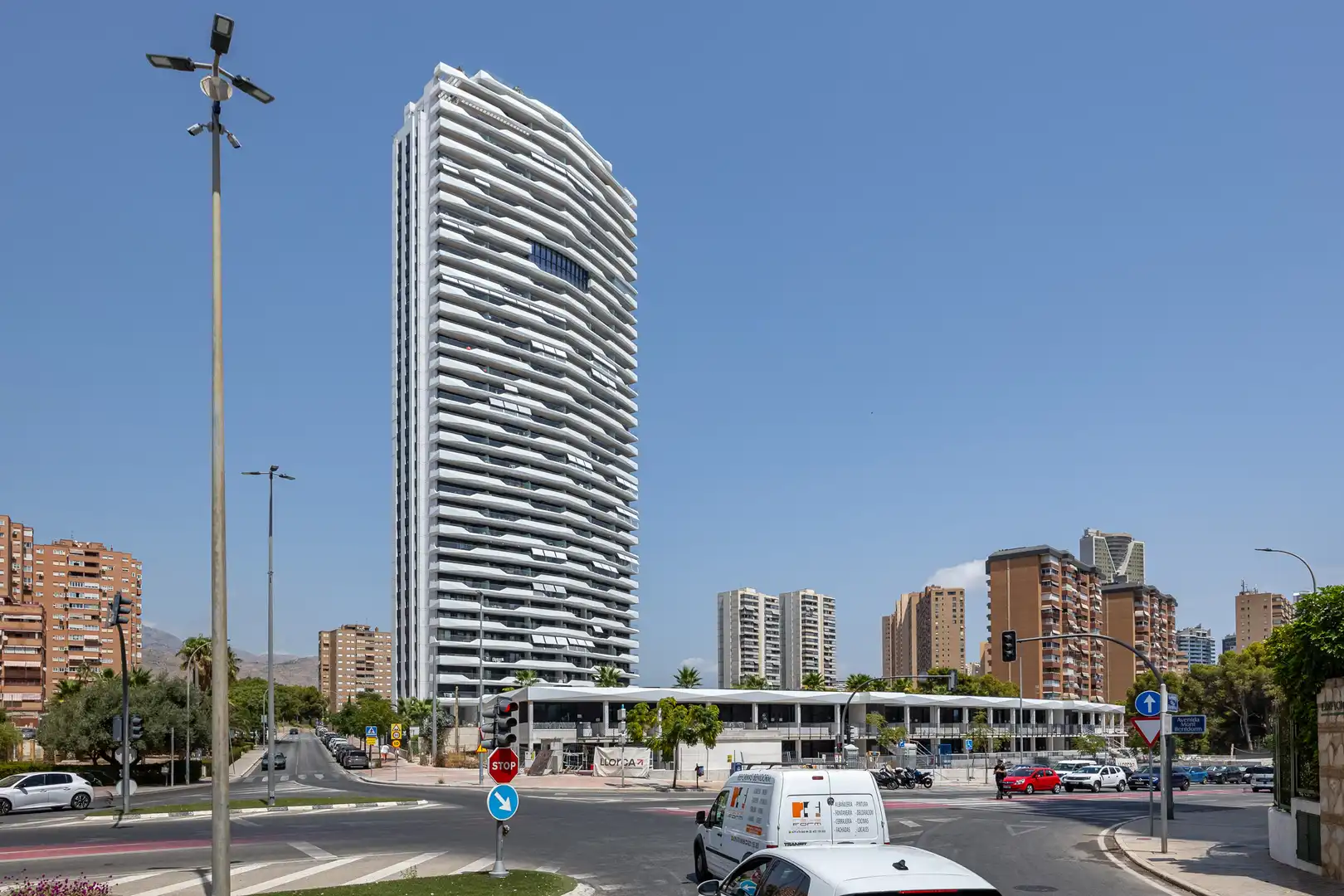 Vista exterior de Apartamento en venta en Benidorm con Trastero, Piscina y Amueblado
