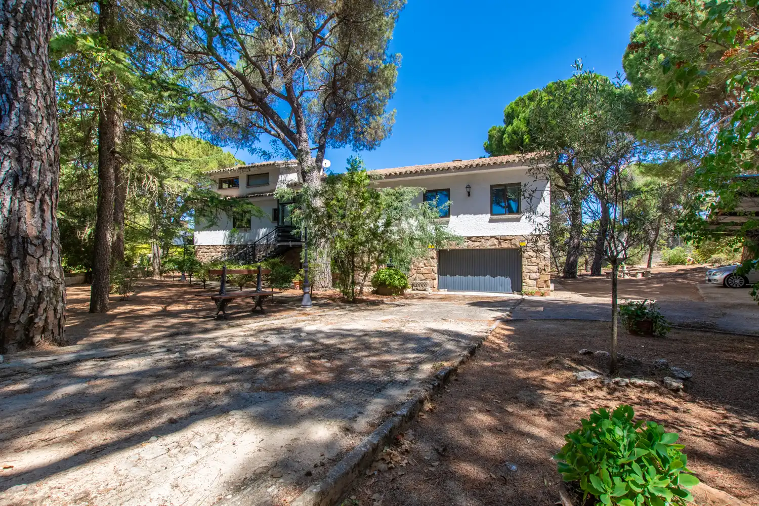 Vista exterior de Casa o xalet en venda en Galapagar amb Aire condicionat, Calefacció i Jardí privat