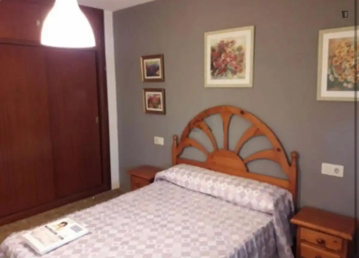 Habitació a Parque Ayala - Jardín de la Abadía - Huelín