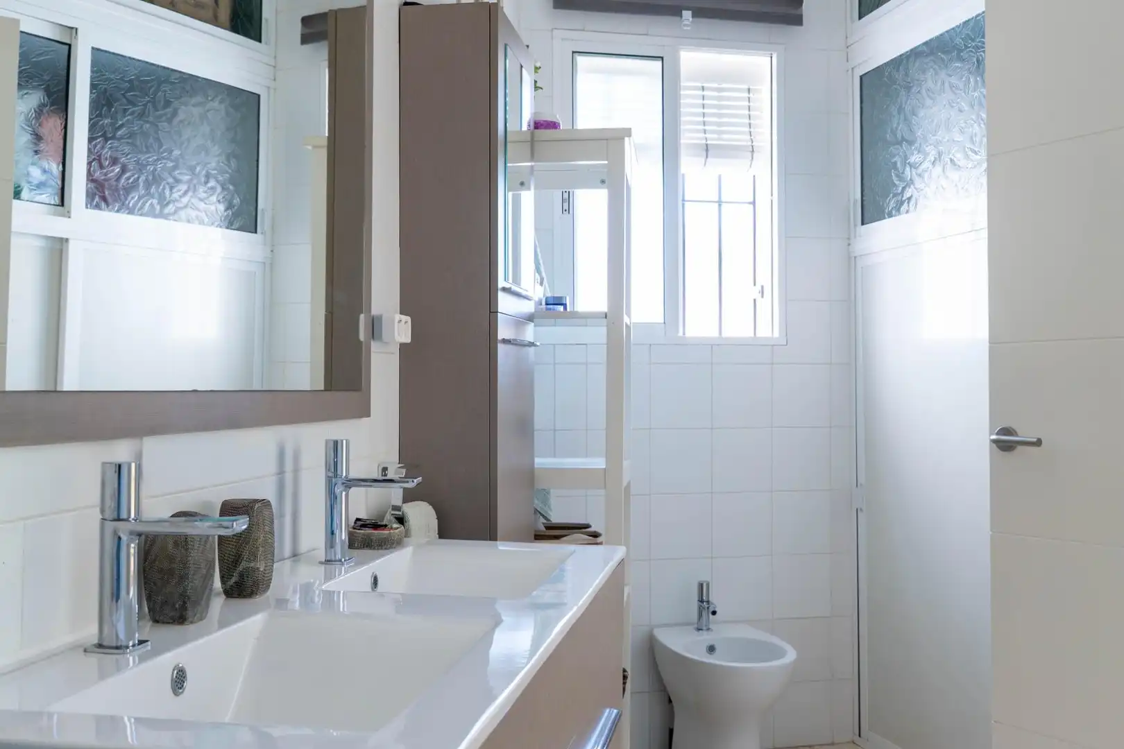 Bathroom of Houses for sale in Carrión de los Céspedes  with Air Conditioner and Heating