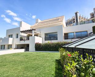 Vista exterior de Apartament de lloguer en Benahavís amb Aire condicionat, Terrassa i Balcó