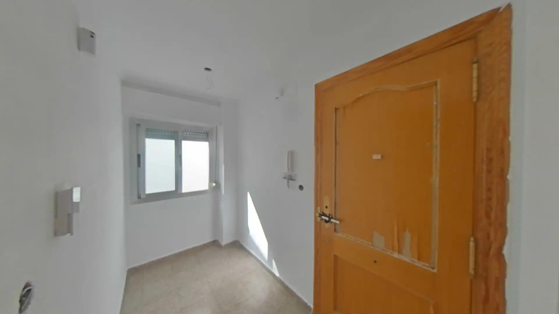 Piso en venta en Yátova con Balcón