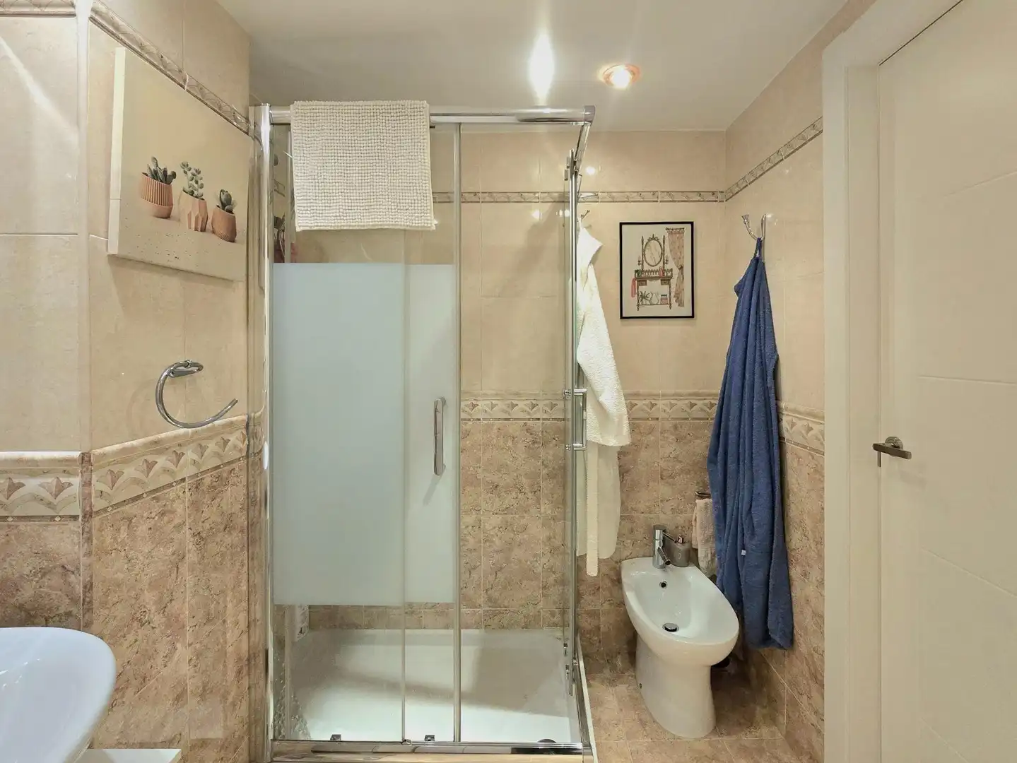 Badezimmer von Wohnung zum Verkauf in Torremolinos mit Klimaanlage, Parkett und Terrasse