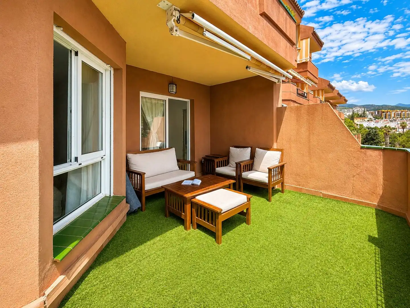 Terrassa de Apartament en venda en Benalmádena amb Jardí privat i Piscina comunitària