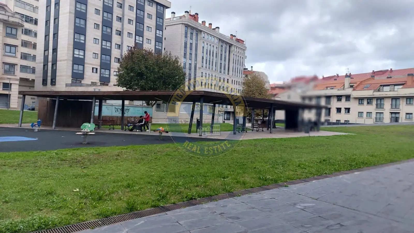 Vista exterior de Ático en venta en Vigo  con Calefacción, Parquet y Terraza