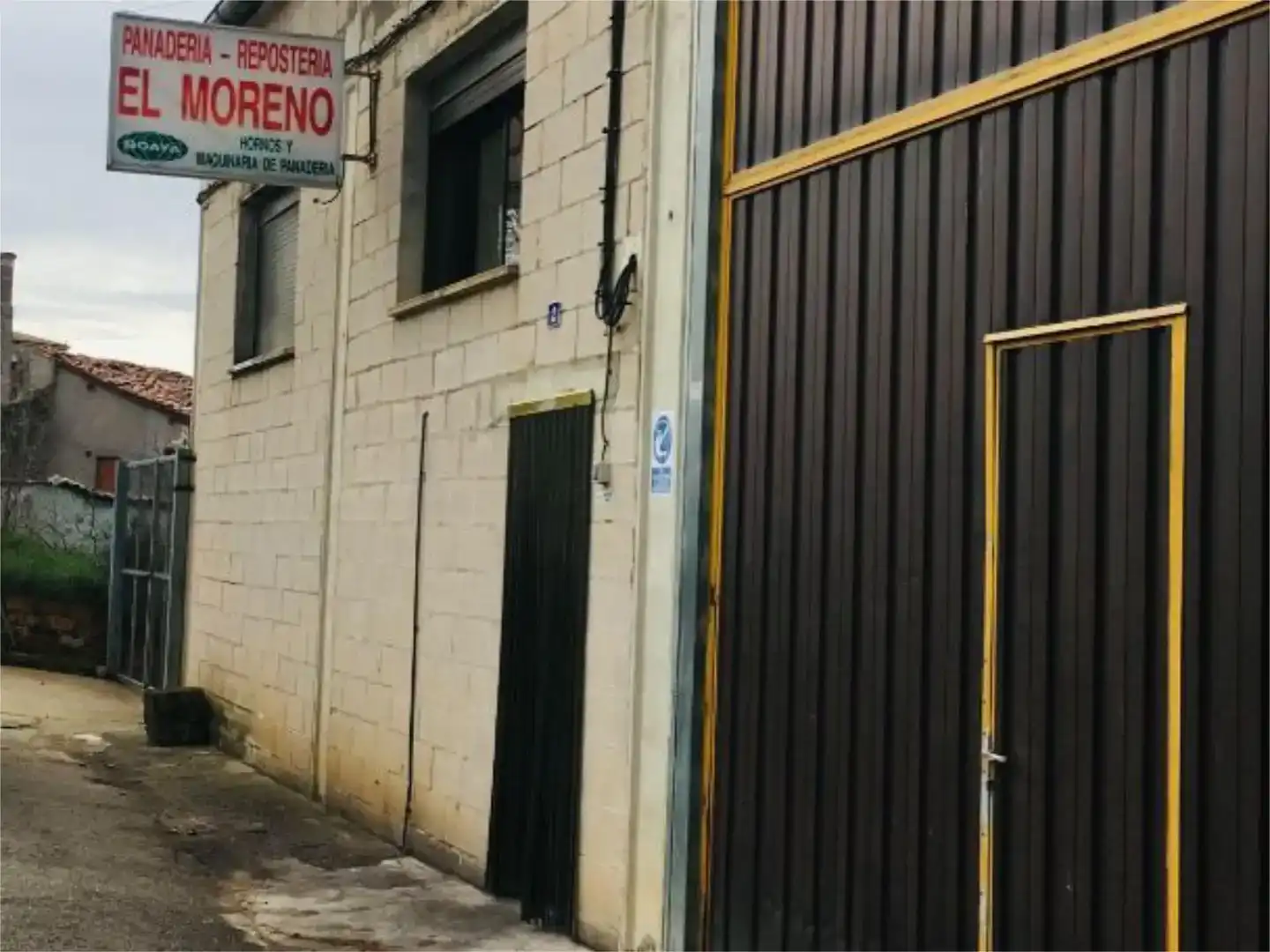 Parkplatz von Fabrikhallen zur Miete in Arauzo de Miel, Burgos