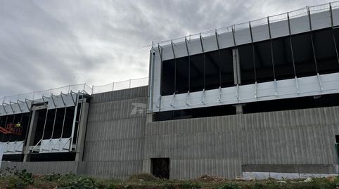 Foto 3 von Fabrikhallen zur Miete in Campoamor, Sabadell