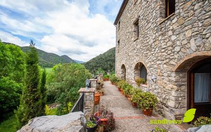 Jardí de Finca rústica en venda en La Vall de Bianya amb Jardí privat i Traster