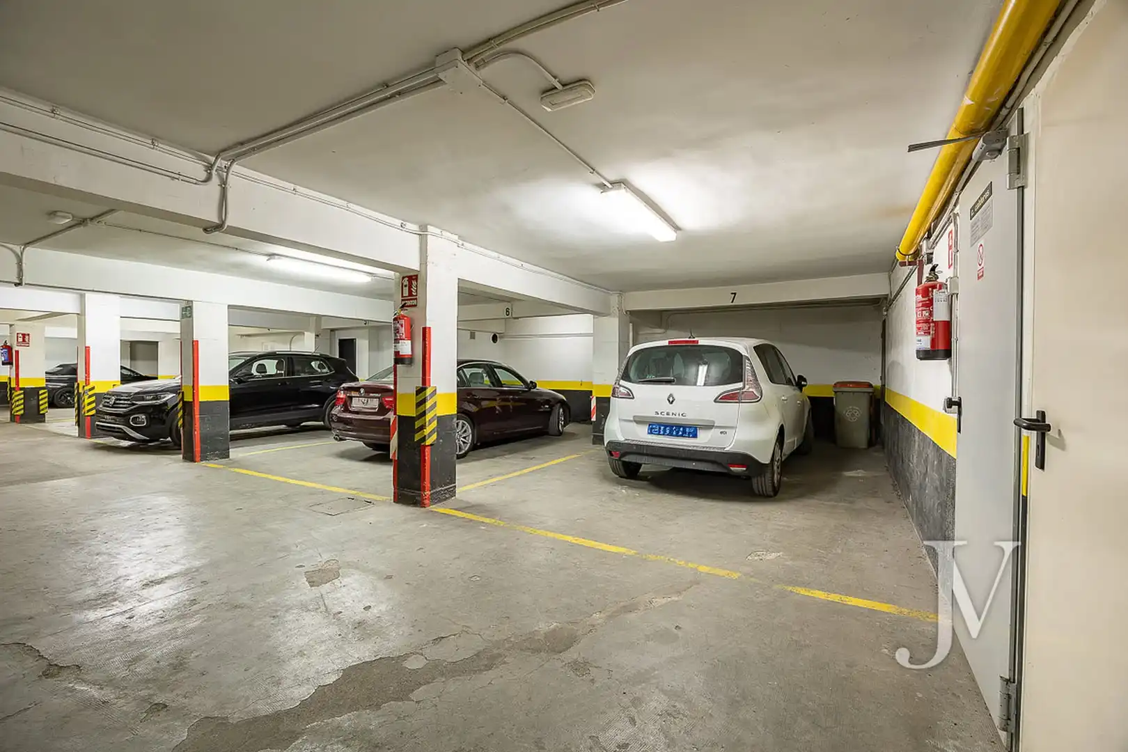 Parkplatz von Geschaftsraum zum Verkauf in Madrid mit Heizung und Alarm