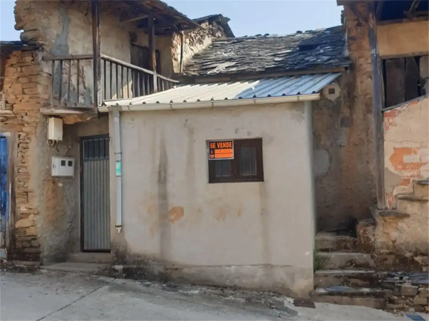 Vista exterior de Planta baja en venta en Cacabelos con Amueblado