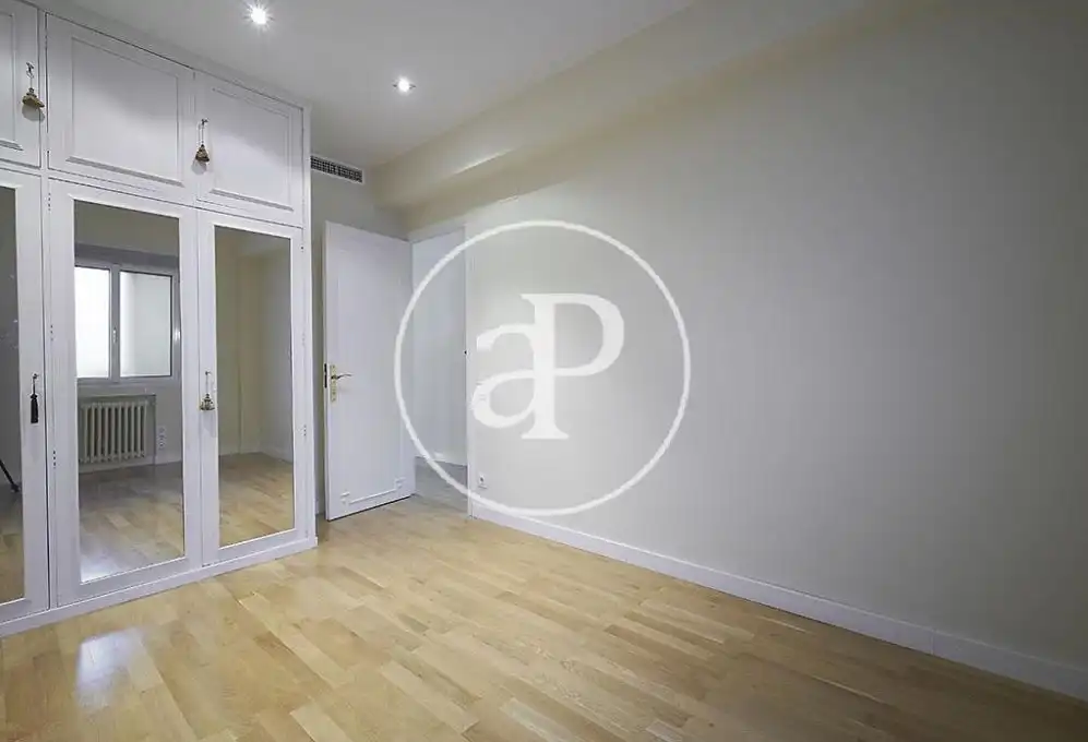 Penthouse with lift to rent in Calle de Bravo Murillo, imagen 3
