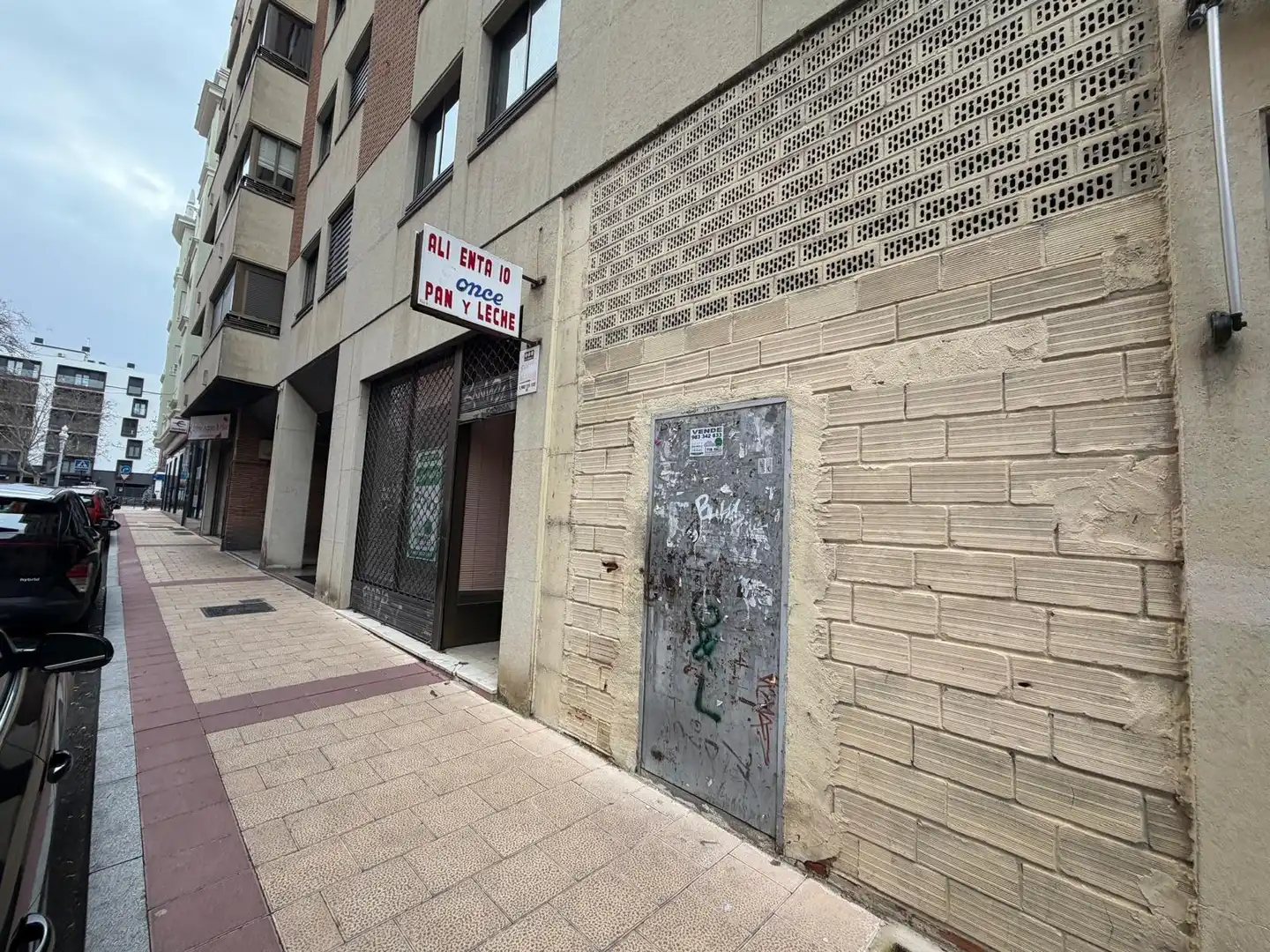 Vista exterior de Local en venta en Valladolid