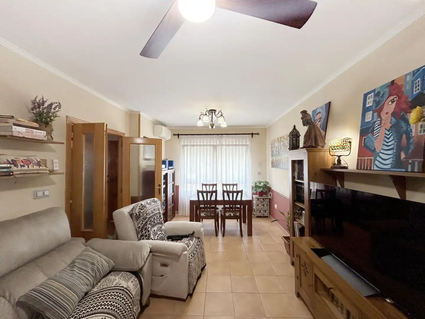 Sala d'estar de Casa adosada en venda en Petrer amb Aire condicionat, Calefacció i Jardí privat