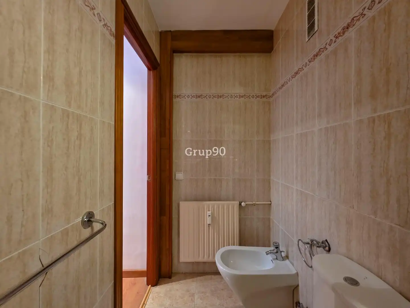 Badezimmer von Dachboden zum Verkauf in Lleida mit Klimaanlage, Heizung und Parkett